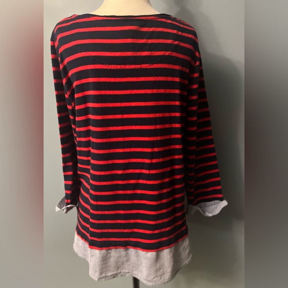 David Bittons Womans Top in Bright Colors and Built for Comfort!! - Picture 9 of 11